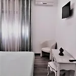 Domus Otel *