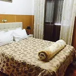 Otel Domus *