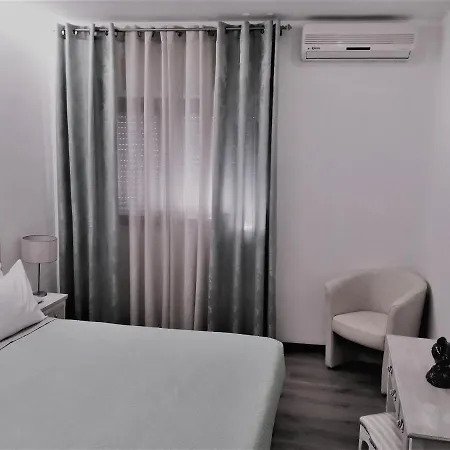 Hotel Domus *