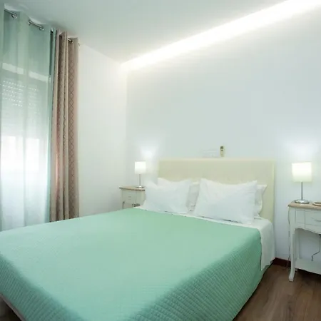 Domus Отель Коимбра