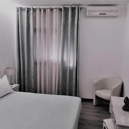 Hotel Domus *