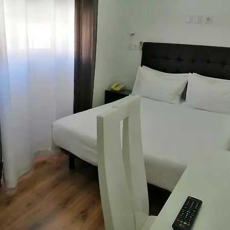Domus Hotel *