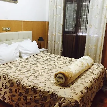 Hotel Domus *