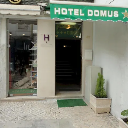 Domus Hotel *